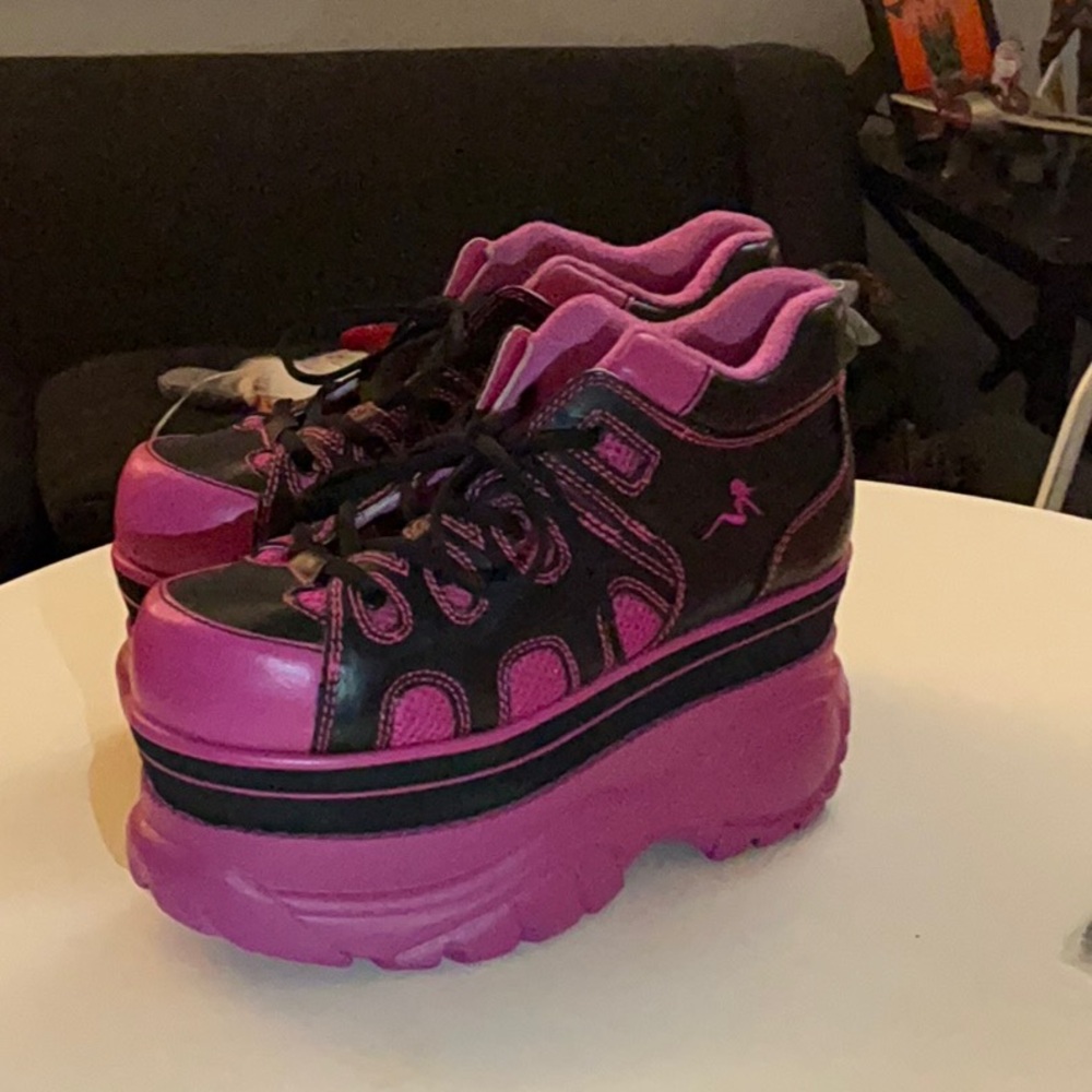 Hustler Hollywood Dolls Kill Vibrant Pink and Black Platform Sneakers